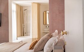 Ninfea Luxury Suites